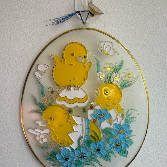 Vintage plastic Easter window decor - Picture 2 of 6